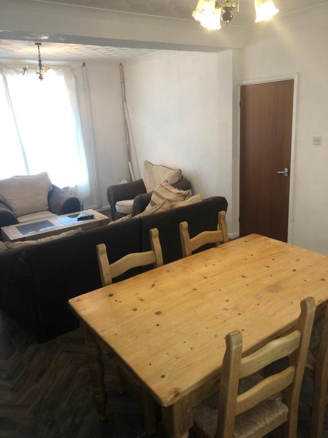 Eluneds Place Coelbren 외부 사진